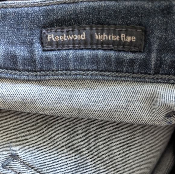 Citizens of Humanity Fleetwood High Rise Flare Jeans Size 27 Dark Wash Denim - Picture 8 of 12